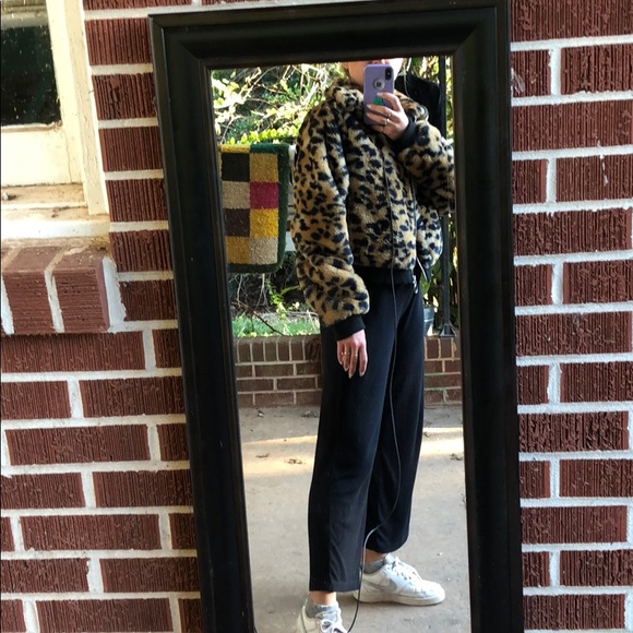 SOFTEST fluffy/puffy fit  jacket - Picture 5 of 5